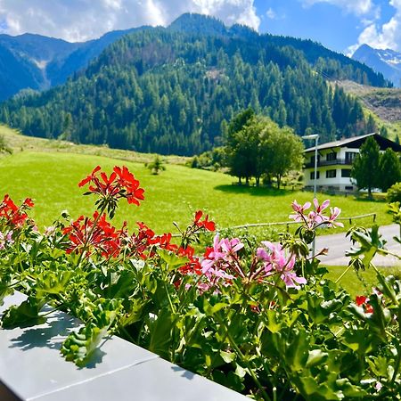 Hotel Garni Burger Sankt Jakob in Defereggen Exteriér fotografie